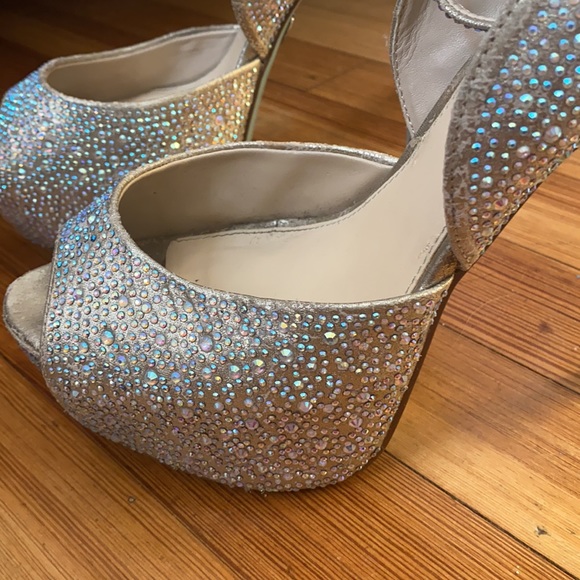 LIMITED edition Betsey Johnson AB crystal heel - Picture 3 of 17